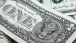 Dólar sobe para R$ 5,543 após Trump impor taxa de 50&percnt; ao Brasil