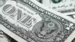 Dólar registra queda para 5,547 com exterior e política em destaque
