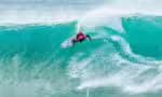 Yago Dora conquista o segundo lugar em Jeffreys Bay e assegura sua participação no Circuito Mundial de Surfe