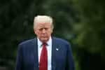 Advogados gerais dos estados americanos buscam acusar Donald Trump de violar a Constituição