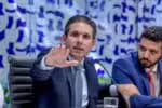 Não existe previsão de atuação remota, afirma Motta em relação a Eduardo Bolsonaro