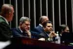 Câmara e Senado podem votar na terça-feira a medida provisória que concede bônus a funcionários do INSS