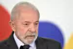 Lula afirma que o Brasil não será submetido a aumentos abusivos, como se fosse um indivíduo vulnerável, em resposta à alta nos preços praticados nos EUA