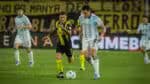 Peñarol supera o Racing e amplia sua vantagem