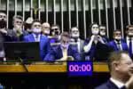 Manifestantes bolsonaristas planejam permanecer no plenário em busca de anistia para envolvidos em atos golpistas