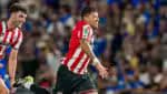 Jogador brasileiro marca gol de meio-campo em partida válida pela Copa da Inglaterra