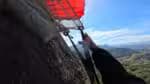 Bombeiro grava em vídeo sua própria queda durante salto de base jump no ES