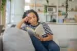 Apenas 20&percnt; dos brasileiros utilizam tempo livre para leitura, aponta estudo