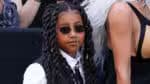 North West usa estilo gótico em viagem a Roma; confira o visual