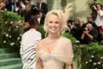 Pamela Anderson alcança um novo ápice aos 58 anos