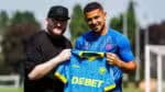 Clube da Premier League divulga camisa comemorativa do Brasil