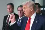 Trump assina decreto e reforma o nome do Pentágono para Departamento da Guerra