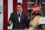 Influenciador de direita Charlie Kirk é baleado em universidade nos EUA
