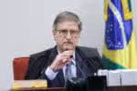 A estrutura criminosa do golpe disseminava notícias falsas “como prática”, afirma Gonet