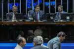 Câmara vota projeto que flexibiliza critérios para recuperação de direitos políticos