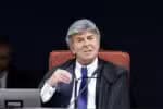 Fux afirma que a responsabilização sobre a participação de Bolsonaro no 8 de Janeiro é inviável