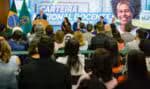 Lula assina a lei que institui a Carteira Nacional do Professor