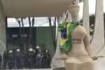 Moraes concede regime de prisão domiciliar à mulher conhecida como ‘Débora do Batom’