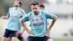 Saúl recebe alta do Flamengo para ir ao parto