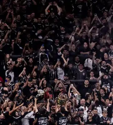 Imagem card com fundo