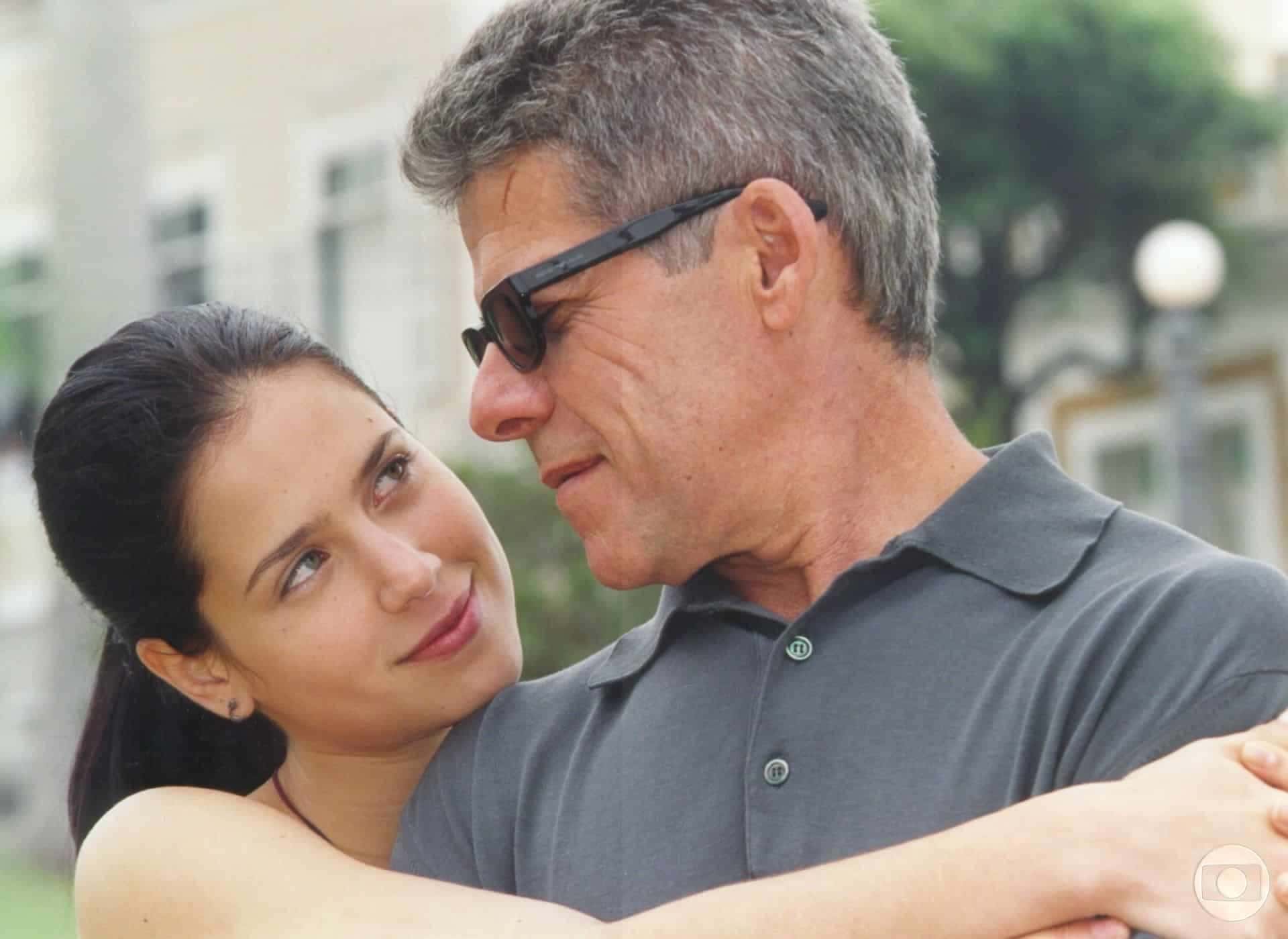 2001-na-minisserie-presenca-de-anita-nando-jose-mayer-vive-uma-paixao-intensa-com-anita-interpretada-por-mel-lisboa-que-tambem-tem-um-caso-com-zezinho-leonardo-miggiorin-1491230480307_1920x1399