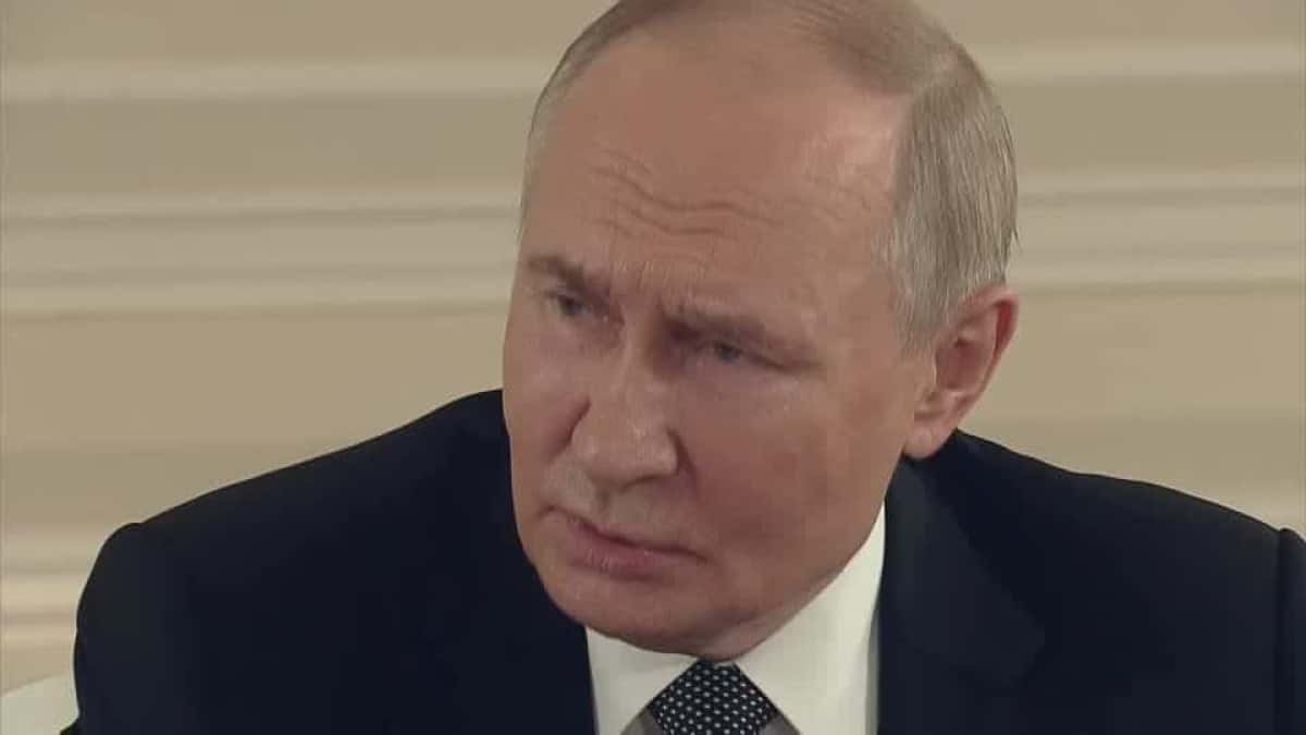 2025-06-18T214200Z_1_LOP325618062025RP1_RTRMADP_BASEIMAGE-960X540_RUSSIA-FORUM-PUTIN-MEDIA-GERMANY