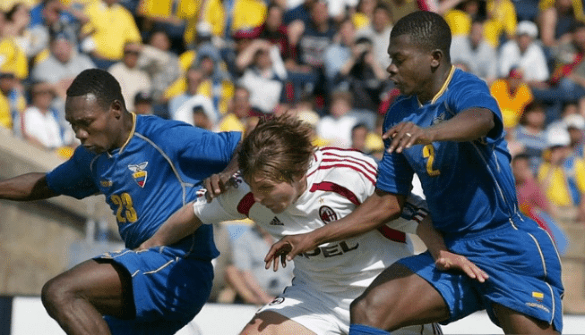 Amistoso-entre-Equador-e-AC-Milan-nos-EUA