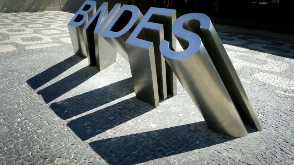 BNDES-Sede-Fachada-317-848×477-1
