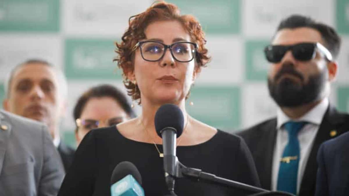 Coletiva da deputado Carla Zambelli -m A PF (Polícia Federal) cumpre mandados de busca e apreensão contra a deputada Carla Zambelli (PL-SP) no âmbito de investigações que apuram invasão aos sistemas do CNJ (Conselho Nacional de Justiça) para inserção de alvarás de soltura e documentos falsos contra o ministro Alexandre de Moraes, do STF (Supremo Tribunal Federal). | Sérgio Lima/Poder360 02.ago.2023| Sérgio Lima/Poder360 00.ago.2022