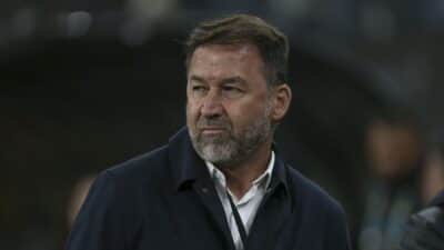 “Anomalia”, “fraude”: o que dizem os dirigentes do Corinthians