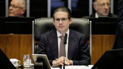 Motta envia mensagem a Haddad e Câmara vota a extinção do Imposto sobre Operações Financeiras