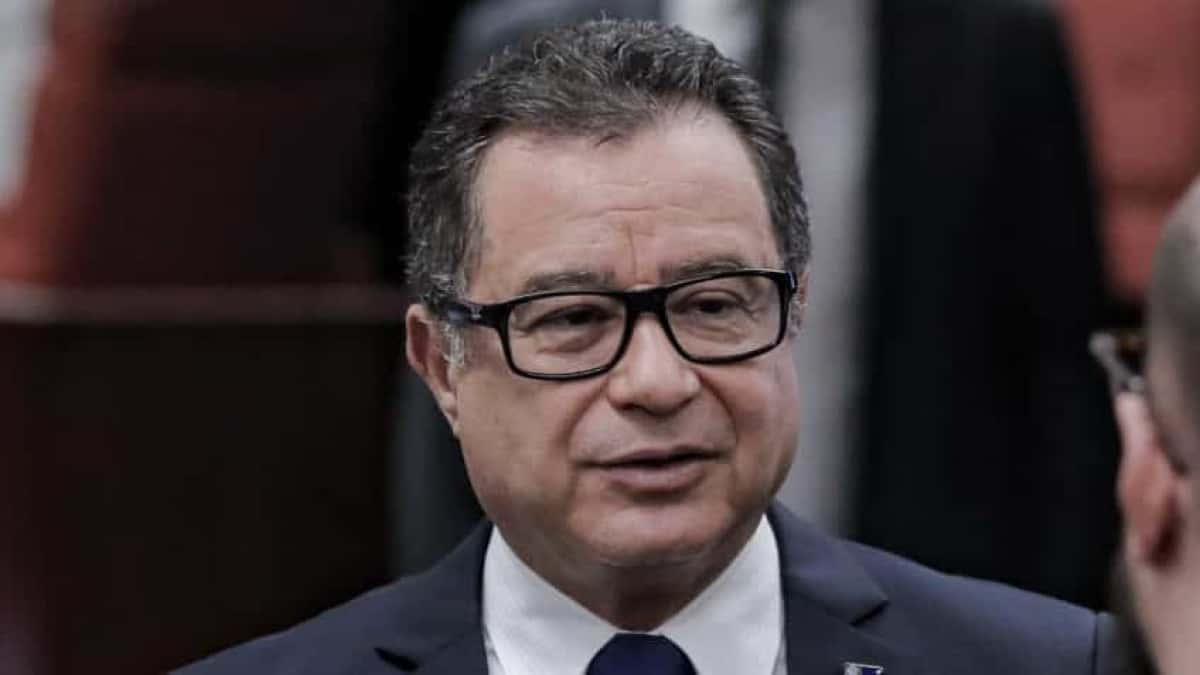 Ex-Comandante da Marinha, Almir Garnier - A 1ª Turma do STF (Supremo Tribunal Federal) no segundo dia dos depoimentos dos 8 réus do núcleo 1 da ação penal que investiga a tentativa de golpe de Estado em 2022. O 1º deles a ser ouvido é o ex-ajudante de ordens de Jair Bolsonaro (PL), o tenente-coronel Mauro Cid, que firmou um acordo de delação premiada com a PF (Polícia Federal), homologado pelo STF. Ele é o 1º justamente por ser o réu delator. A ordem dos demais depoimentos respeitará a ordem alfabética. | Sérgio Lima/Poder360 - 10.jun.2025