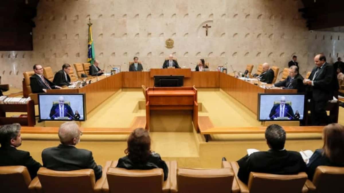 STF-GilmarMendes-FlavioDino-GilmarMendes-Moraes-Gonet-EdsonFachin-Plenario-36-848×477-1