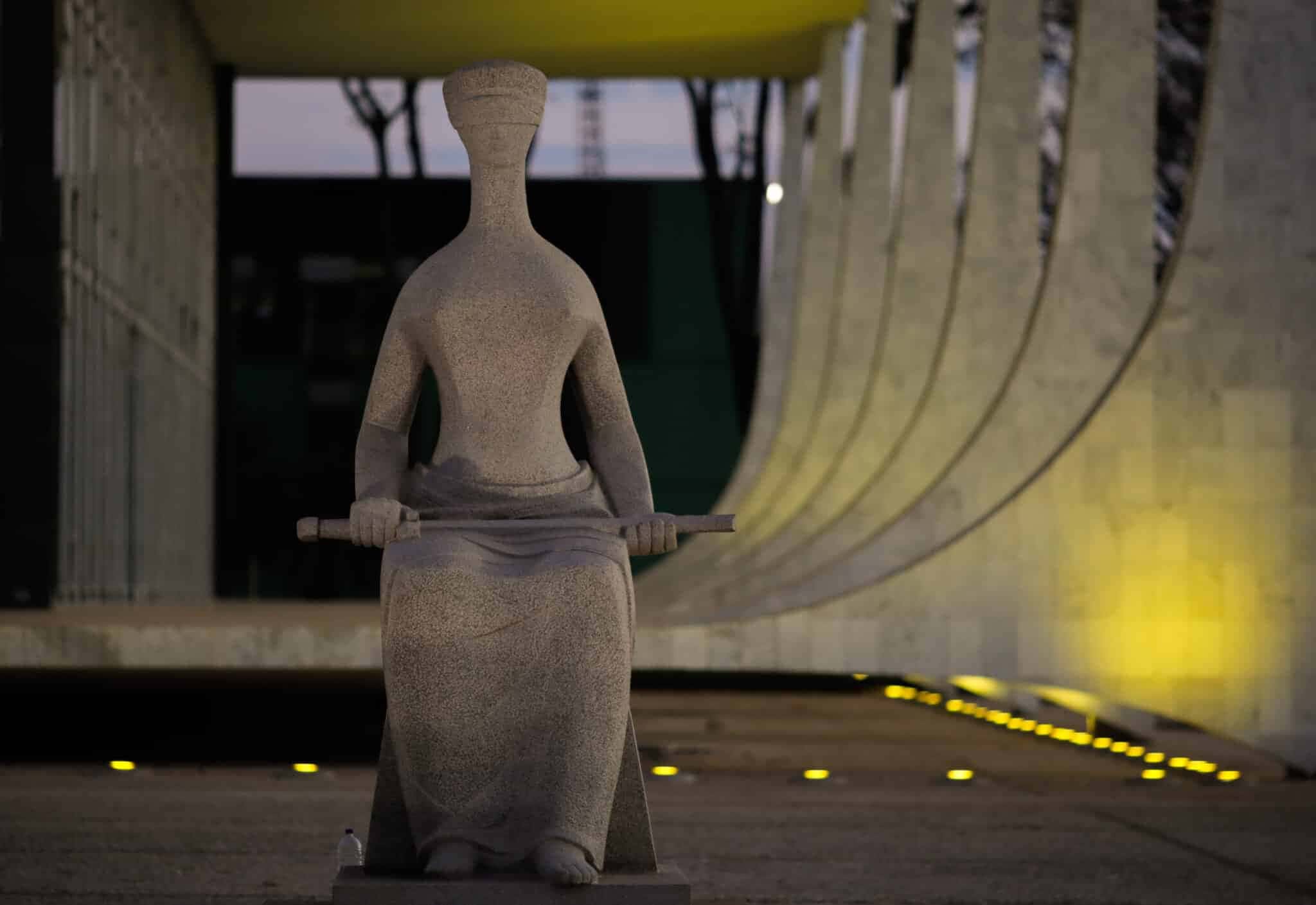 Supremo Tribunal Federal (STF) fachada com a estátua da justica. Sérgio Lima/Poder360. 24.08-2020