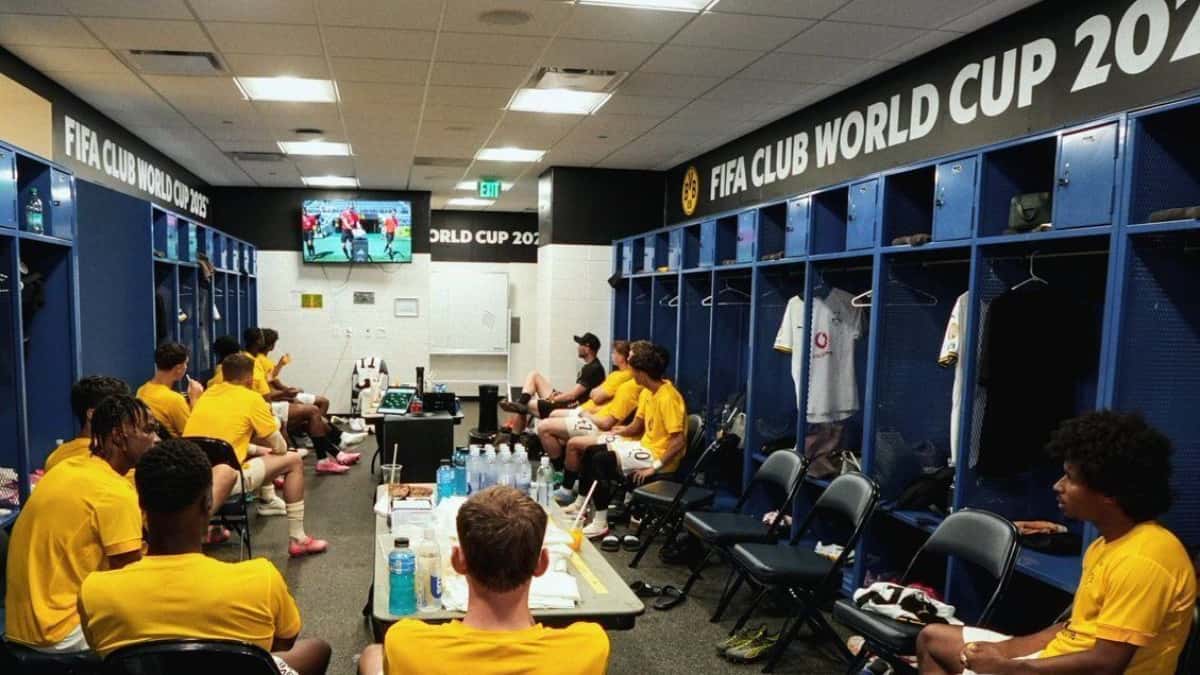 borussia-vestiario-calor-e1750532864405