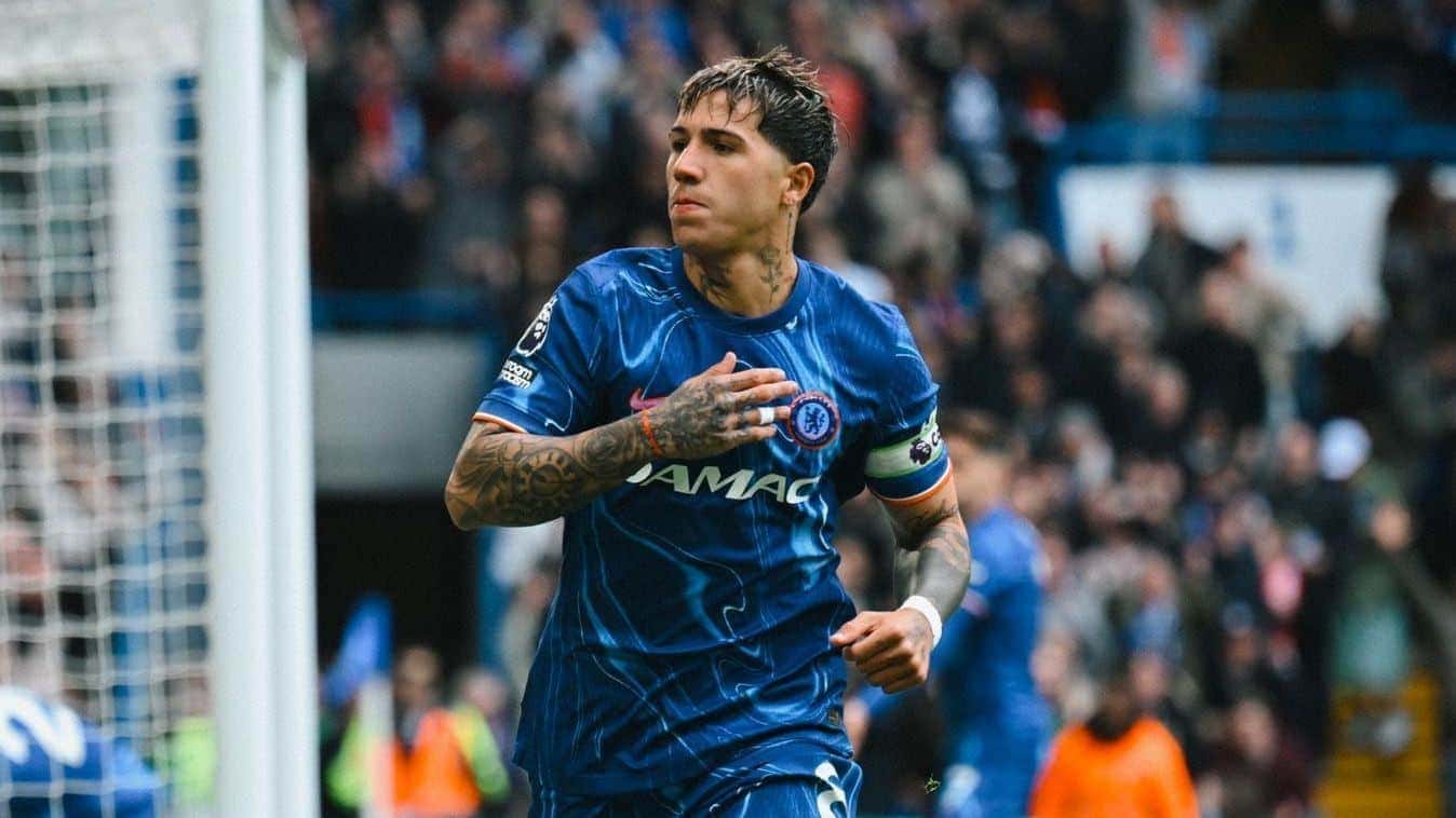 enzo-fernandez-chelsea-liverpool-premier-league-e1746380917605
