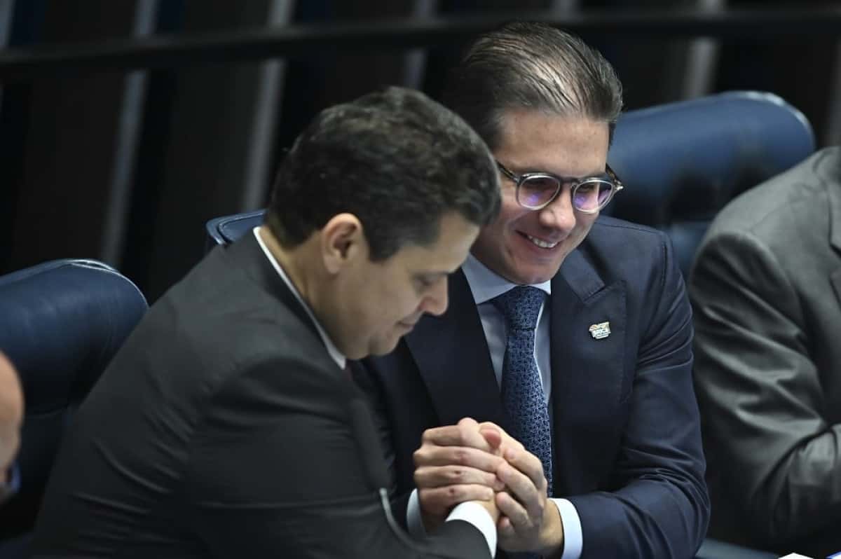 DF - ABERTURA DO BRICS/PARLIAMENTARY FORUM - POLÍTICA - Foto, Presidente do Senado, Senador Davi Alcolumbre e Deputado Hugo Motta, presidente da Câmara dos Deputados. Nesta quarta (4) ocorre a Abertura do BRICS Parliamentary Forum no Senado Federal. 04/06/2025 - Foto: TON MOLINA/FOTOARENA/FOTOARENA/ESTADÃO CONTEÚDO