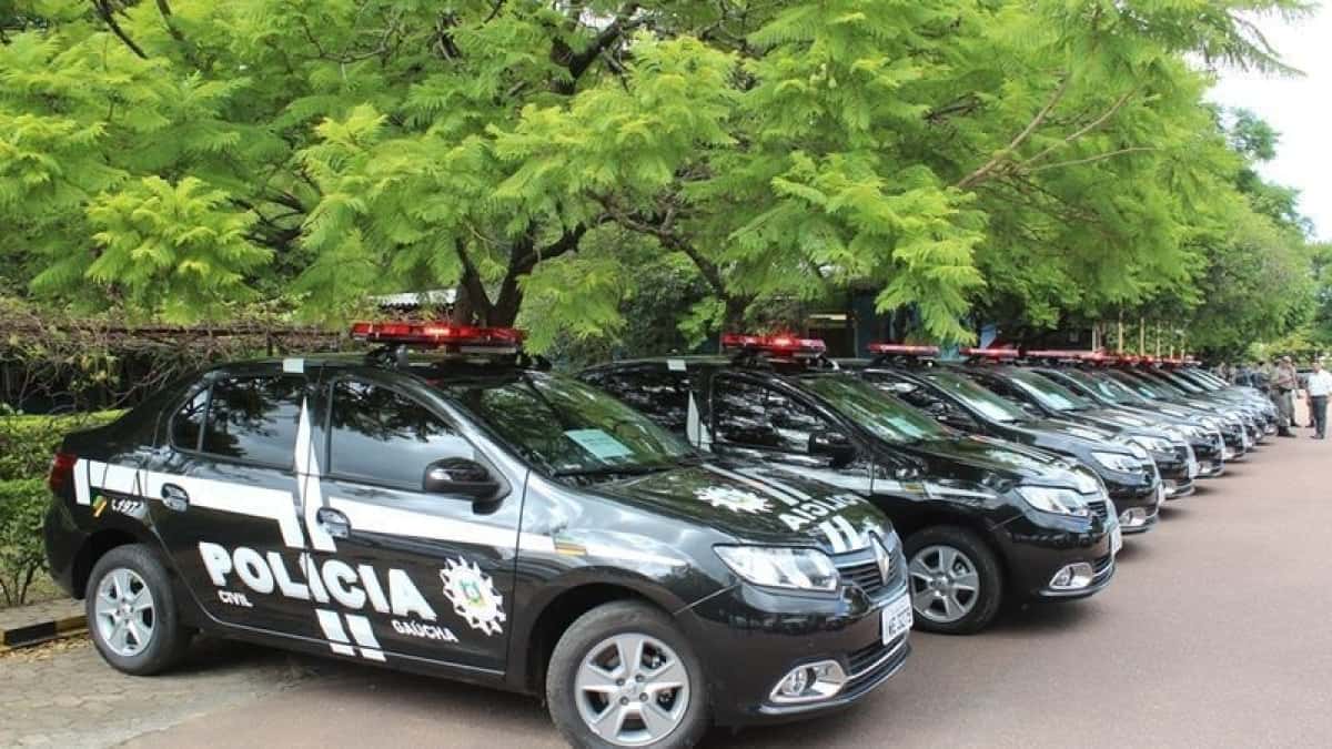 policiars
