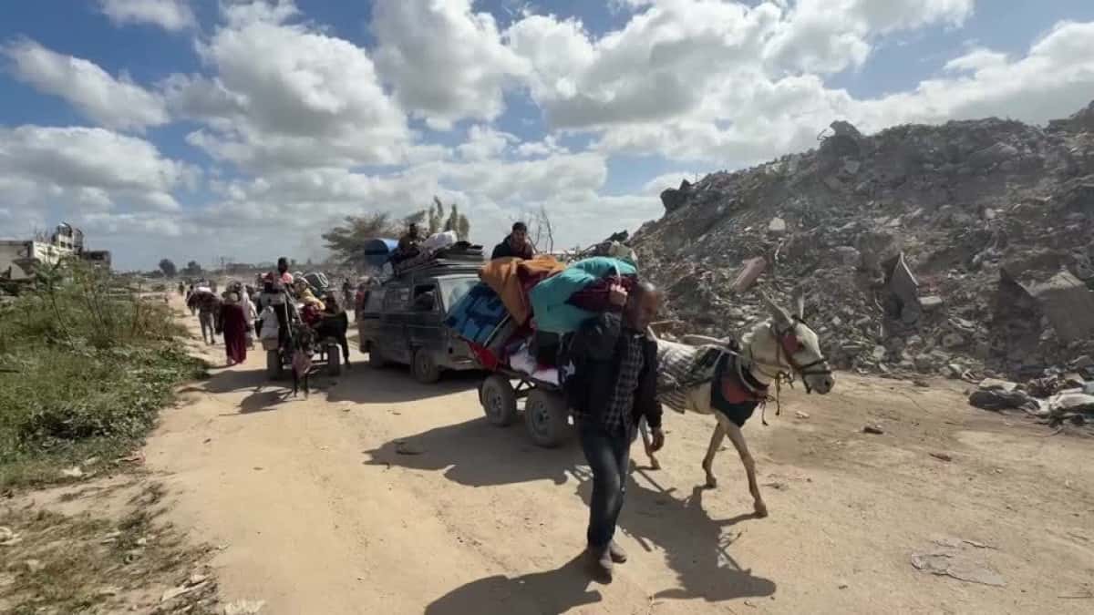 2025-03-19T135810Z_1_LOP004419032025RP1_RTRMADP_BASEIMAGE-960X540_ISRAEL-PALESTINIANS-GAZA-DISPLACED