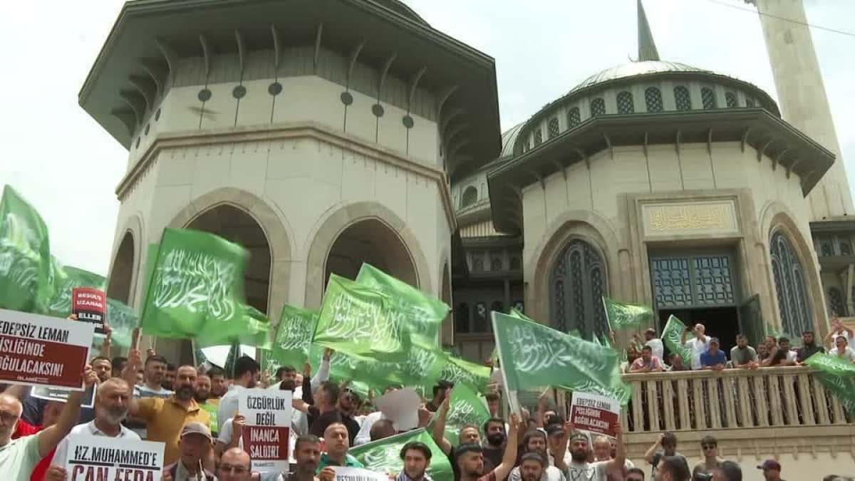2025-07-01T124027Z_1_LOP646201072025RP1_RTRMADP_BASEIMAGE-960X540_TURKEY-SECURITY-ISLAM