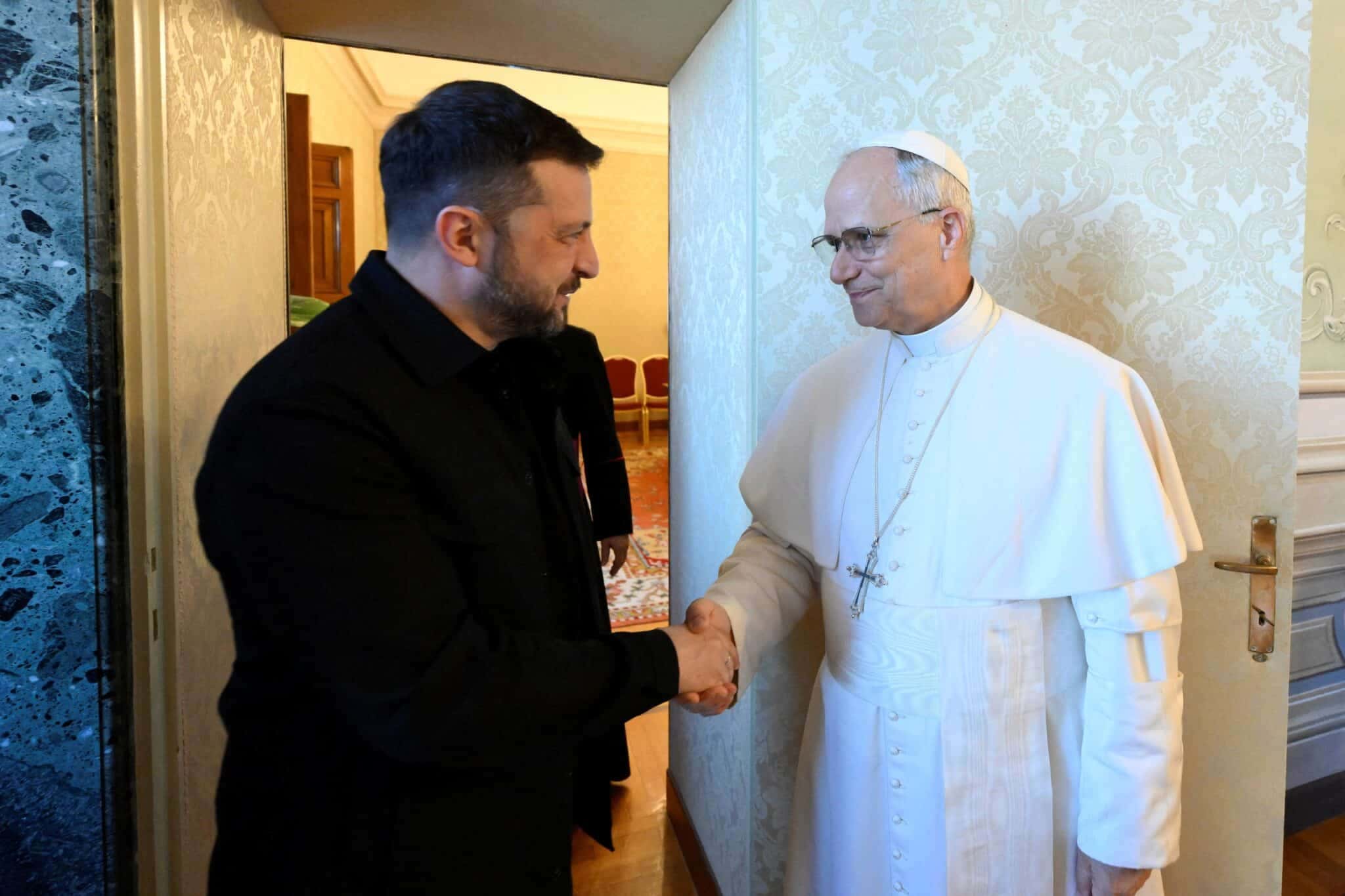 2025-07-09T133945Z_1_LYNXMPEL680LR_RTROPTP_4_UKRAINE-CRISIS-POPE-ZELENSKIY