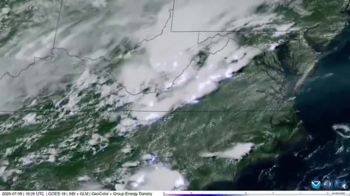 2025-07-10T180504Z_1_LOP896610072025RP1_RTRMADP_BASEIMAGE-960X540_USA-WEATHER-SATELLITE