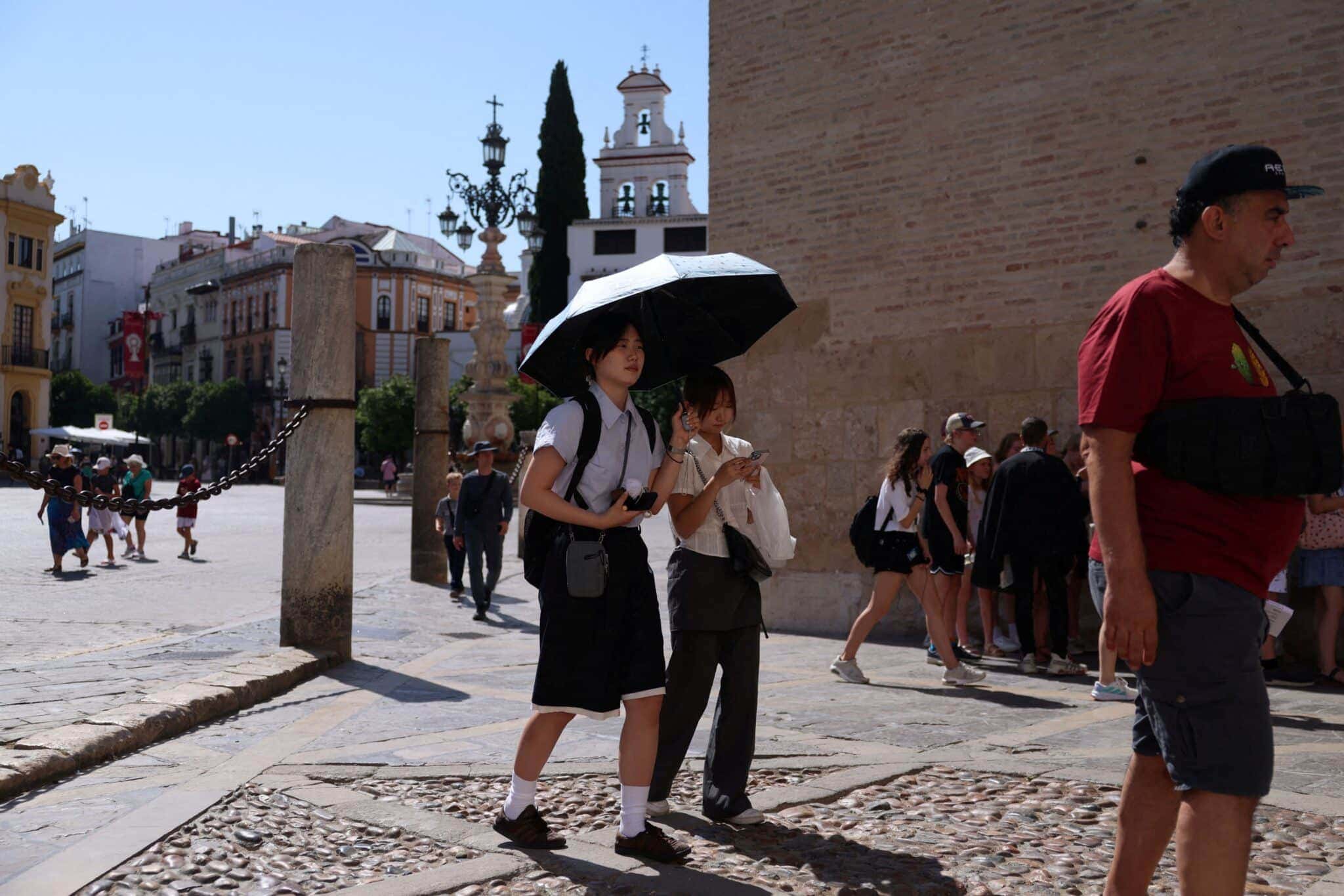 2025-07-14T141829Z_1_LYNXMPEL6D0JK_RTROPTP_4_ESPANHA-CALOR-MORTES
