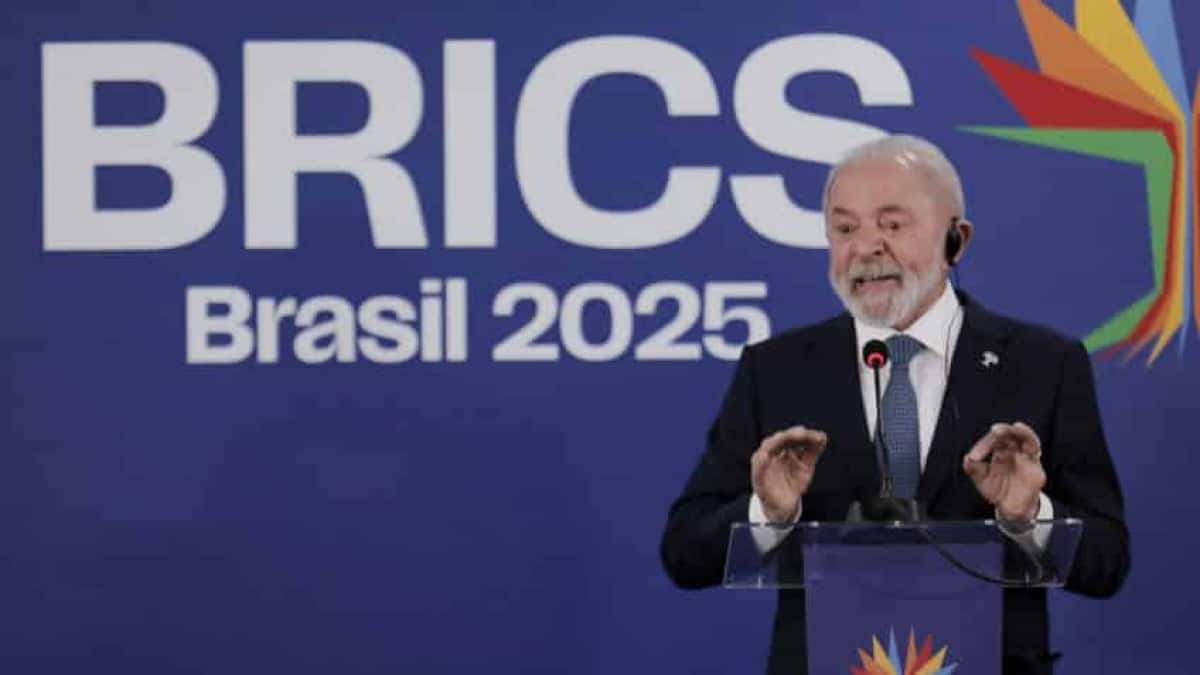 Entrevista coletiva do presidente Luiz Inácio Lula da Silva, André Corrêa do Lago,secretário de Clima, Energia e Meio Ambiente do Ministério das Relações Exteriores e Presidente da COP 30, eo ministro das Exteriores do Mauro Vieira, após o término da 17ª Reunião dos BRICS, no Museu de Artes Moderna (MAM) do Rio de Janeiro.| Sérgio Lima/Poder360 - 05.jul.2025