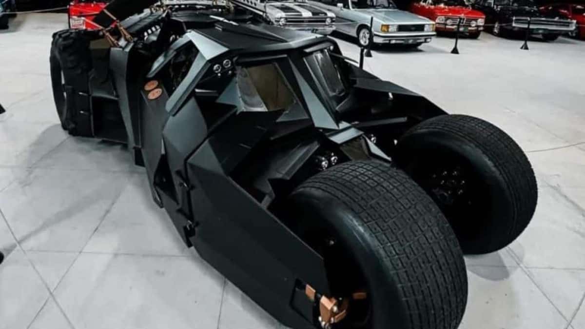 Batmovel-Adhemar-e1752278193363
