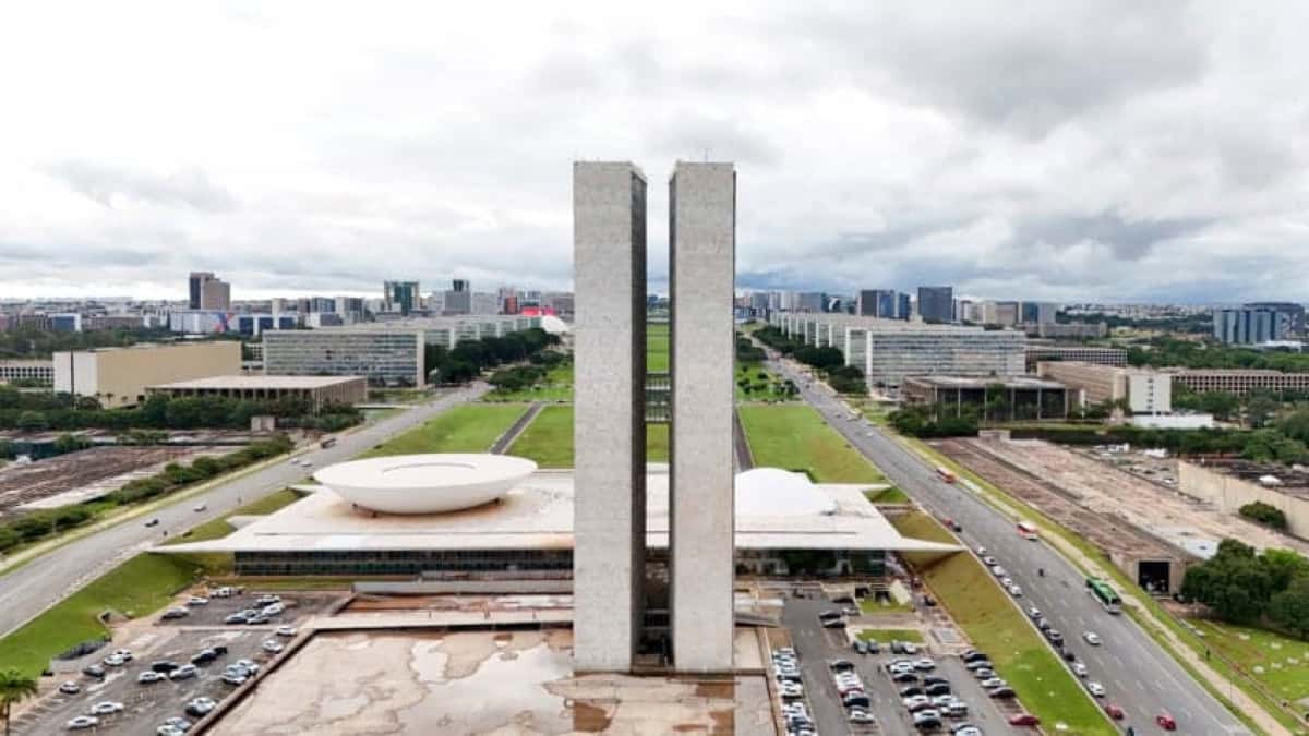Drone-CongressoNacional-PracaDos3Poderes-Supremo-PalacioDoPlanalto-Bandierao-10-848×477-1