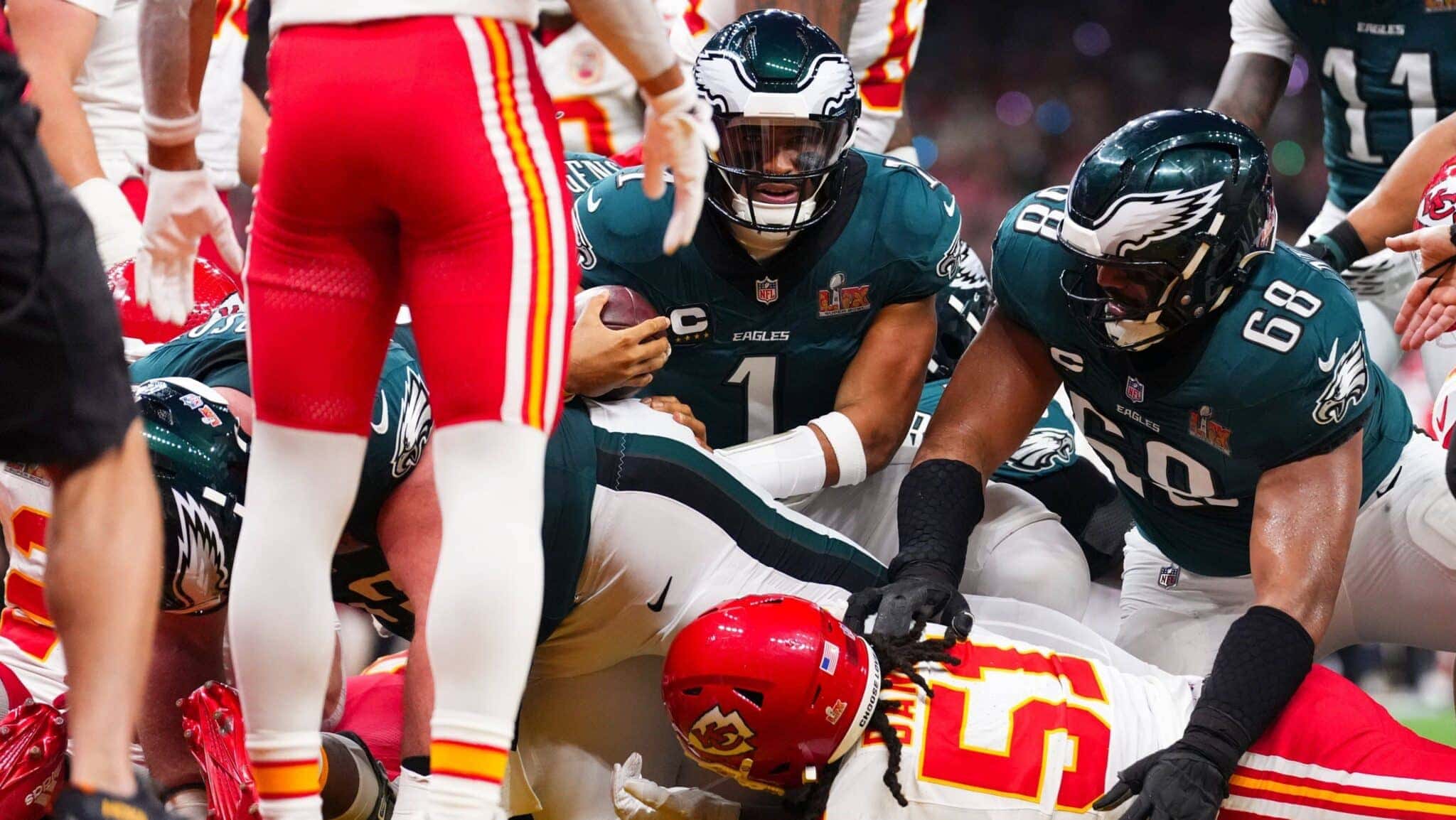 Eagles-Chiefs-NFL-Super-Bowl-e1739148132137
