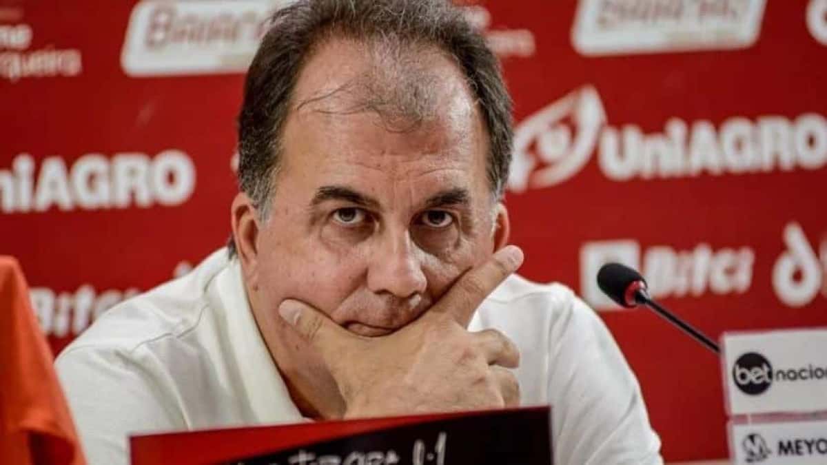 Fabio-Mota-presidente-do-Vitoria-vai-entrar-com-acao-contra-o-arbitro-Marielson-Alves-da-Silva-e1706802825571