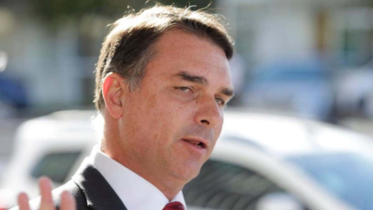 FlavioBolsonaro-PauloBilynskij-RicardoPita-EUA-Embaixada-9-848×477-1