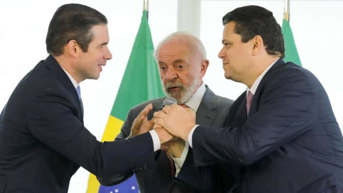 Lula-DaviAlcolumbre-HugoMotta-23-848×477-1
